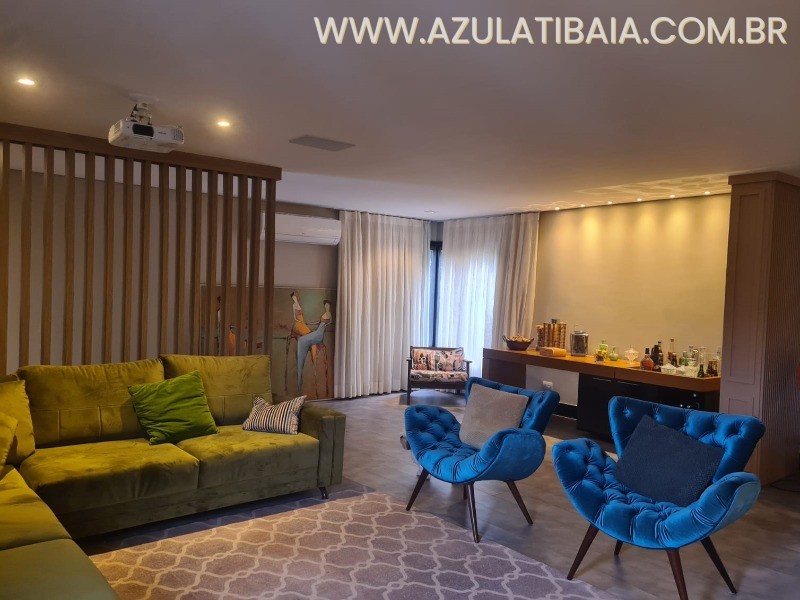 Casa em Atibaia, Condominio Flamboyant, portaria, rondas e area de lazer na região Nobre de Atibaia.