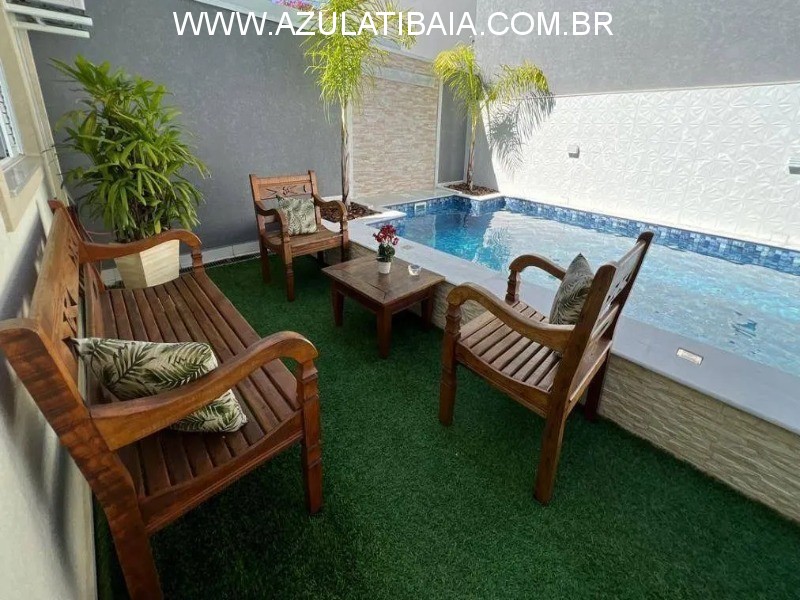 Casa a venda em Atibaia, Vila Gardênia Bairro nobre, próximo a comércios , al. Lucas, Teleférico...