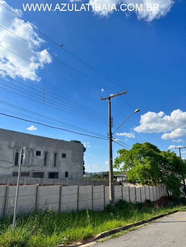 Terreno no Jardim dos Pinheiros, bairro residencial de facil acesso