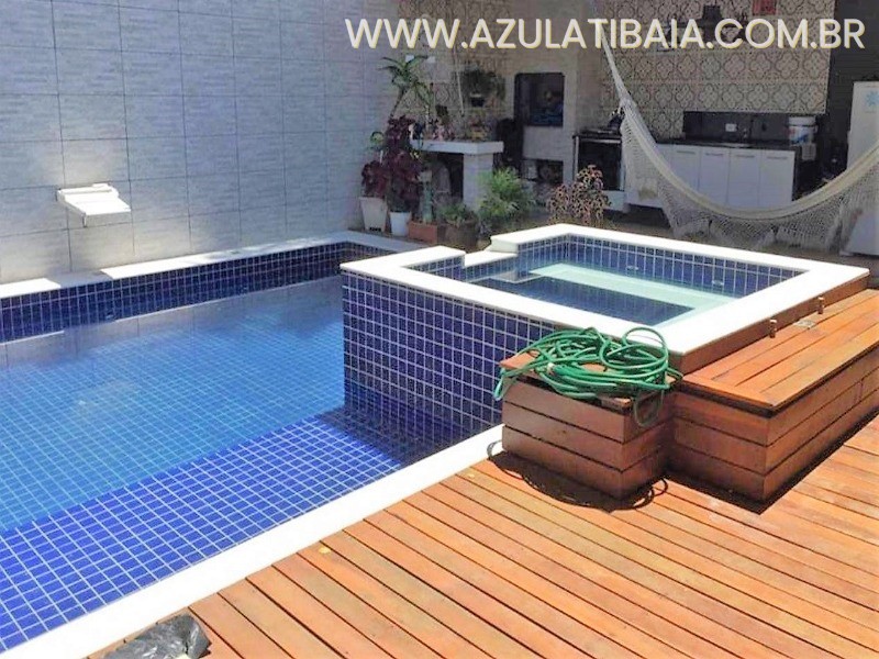 Casa a venda em Atibaia, Jardim Jaragua bairro residencial proximo Alameda Lucas Nogueira Garcez