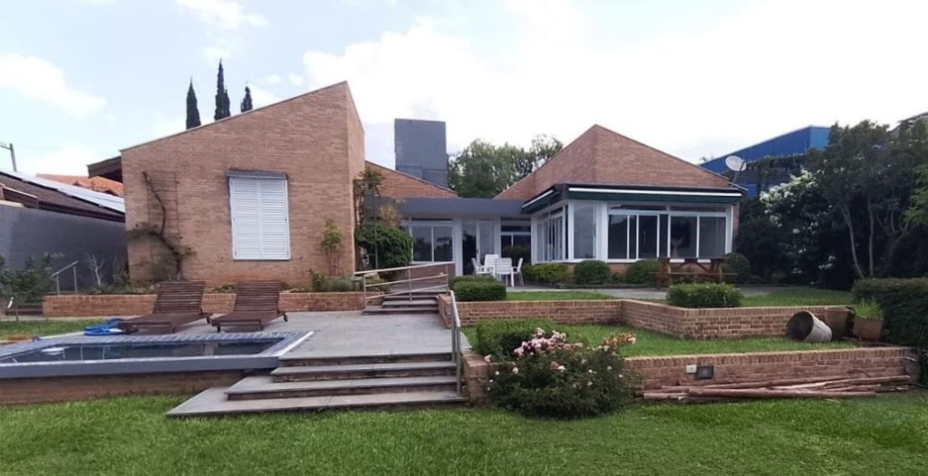 Lindíssima casa à venda na Vila Giglio, Atibaia