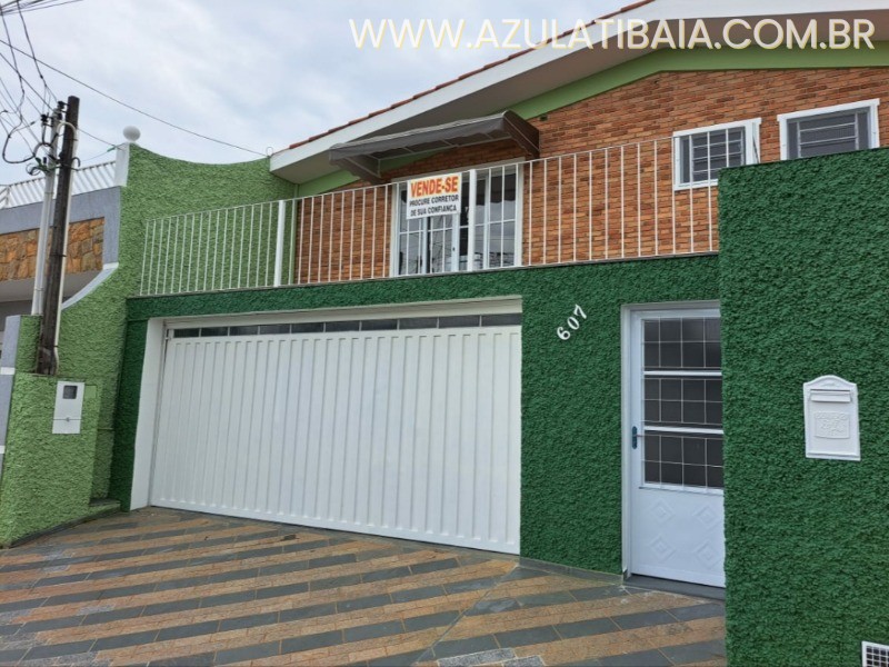 Casa a venda em Atibaia, próximo ao hospital Novo e ao Centro de Atibaia