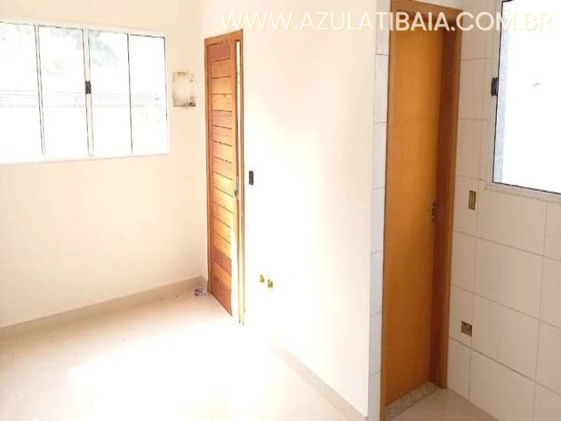 Casa à venda e aluguel com 3 quartos, 84m² - Foto 3