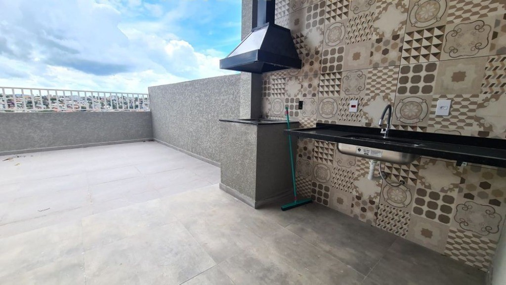 Casa a venda em Atibaia, Jardim Maristela, nova, ótimo acabamento.