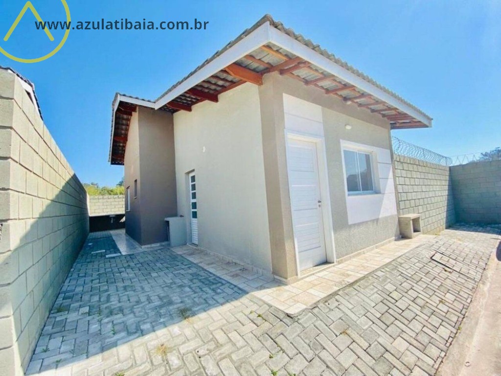 Casa à venda com 2 quartos, 52m² - Foto 1