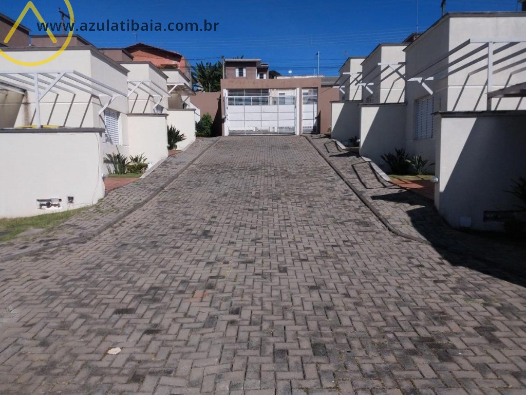 Casa com 2 Dormitórios em ótima locaização em Atibaia - SP