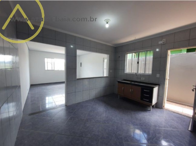 Casa à venda com 2 quartos, 80m² - Foto 4