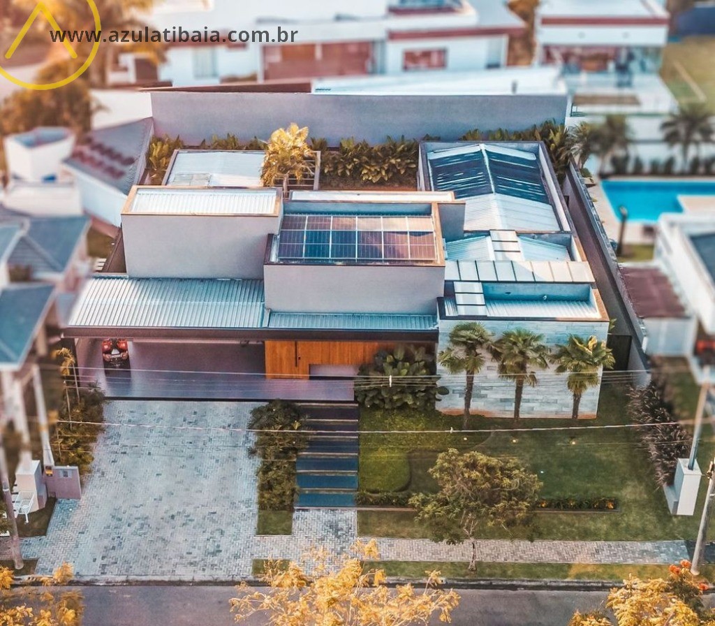 Luxuosa Casa em Condomínio de Alto Padrão - Viva o Sonho!