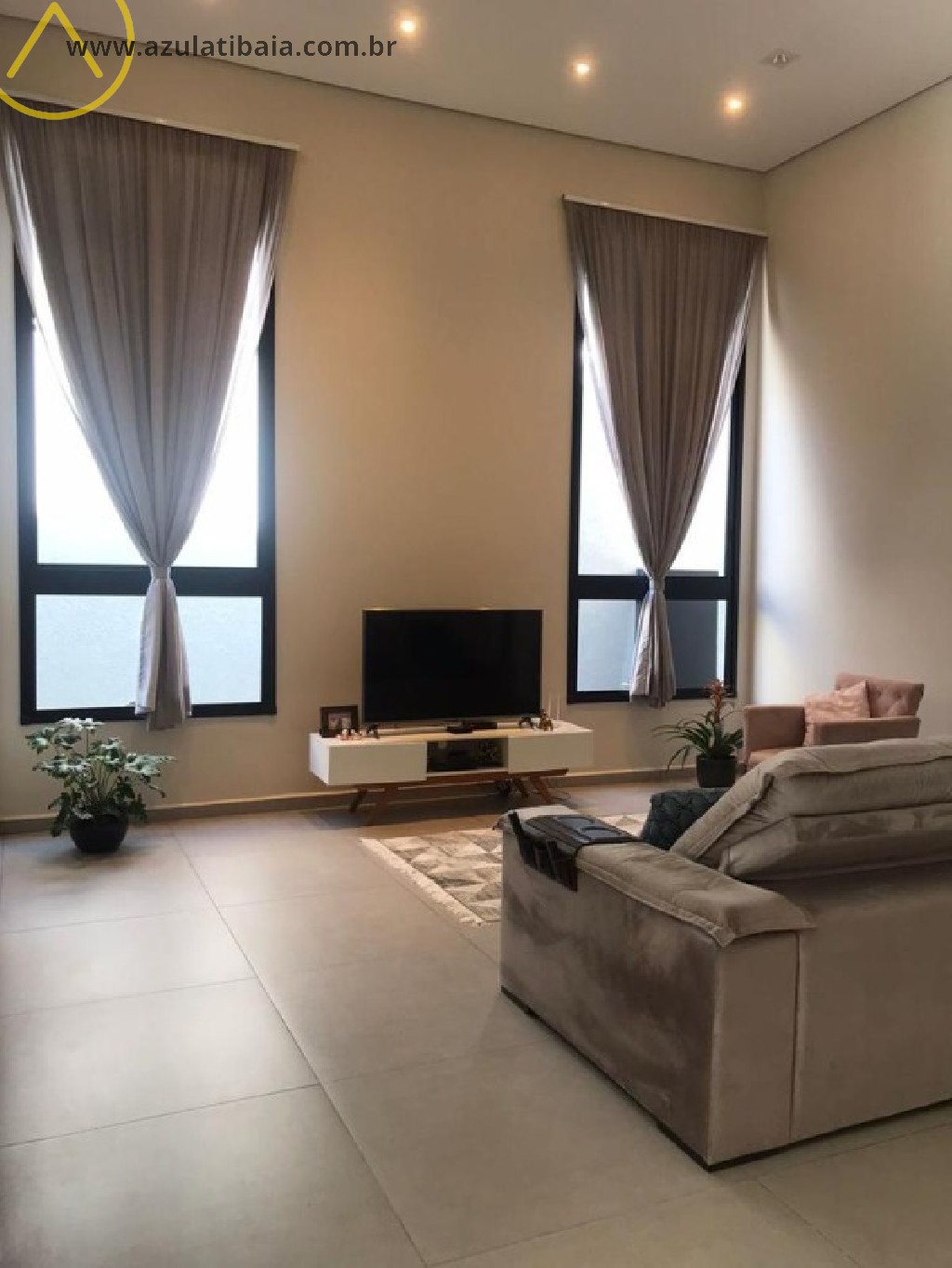 Casa à venda com 3 quartos, 233m² - Foto 7