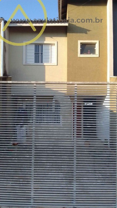 2 suites, amplo quintal, ótima localização.