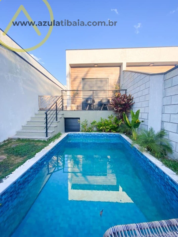 Casa em Atibaia, Jardim dos Pinheiros bairro residencial próximo a comércios..