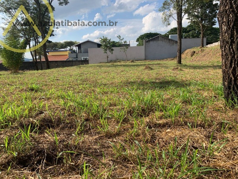 Excelente localização, bairro residencial e tranquilo, com lago, ruas asfaltadas...