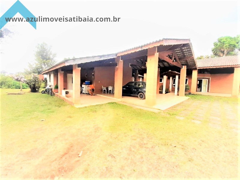 Área do Terreno: 6.150,00 m² Área Construída: 390,00 m²