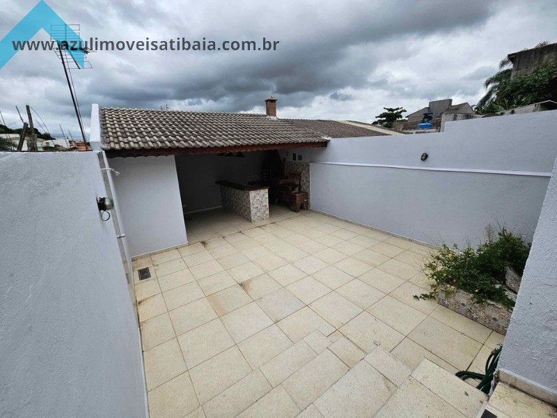 Casa à venda com 2 quartos, 130m² - Foto 2