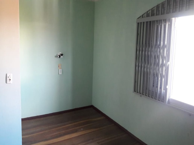 Casa à venda com 4 quartos, 440m² - Foto 26