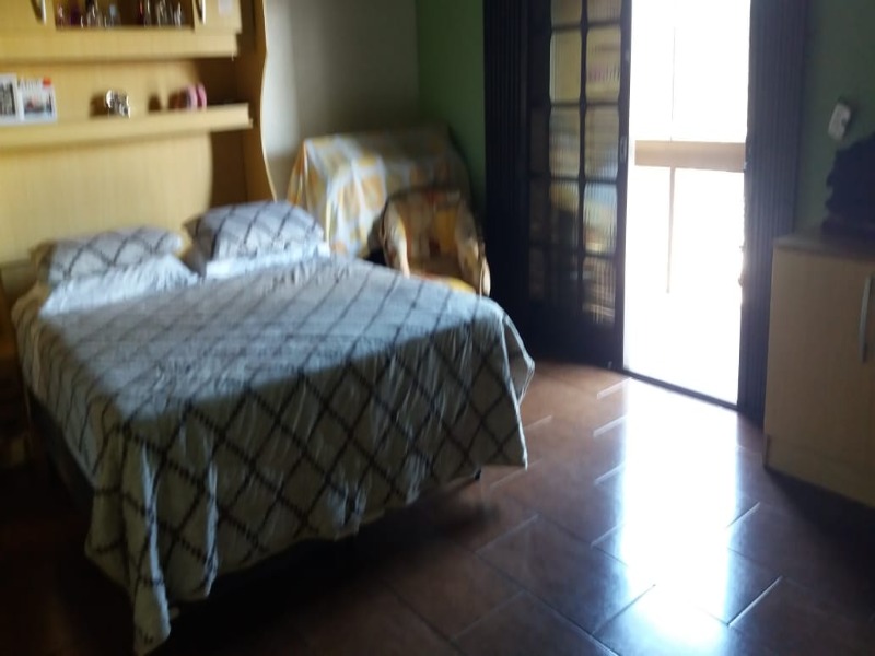 Casa, 3 quartos, 200 m² - Foto 9