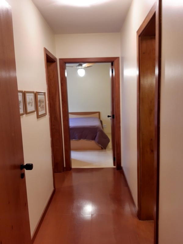 Apartamento à venda com 2 quartos, 57m² - Foto 11