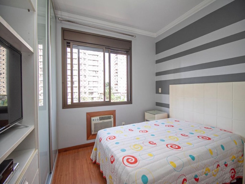 Apartamento à venda com 2 quartos, 73m² - Foto 10