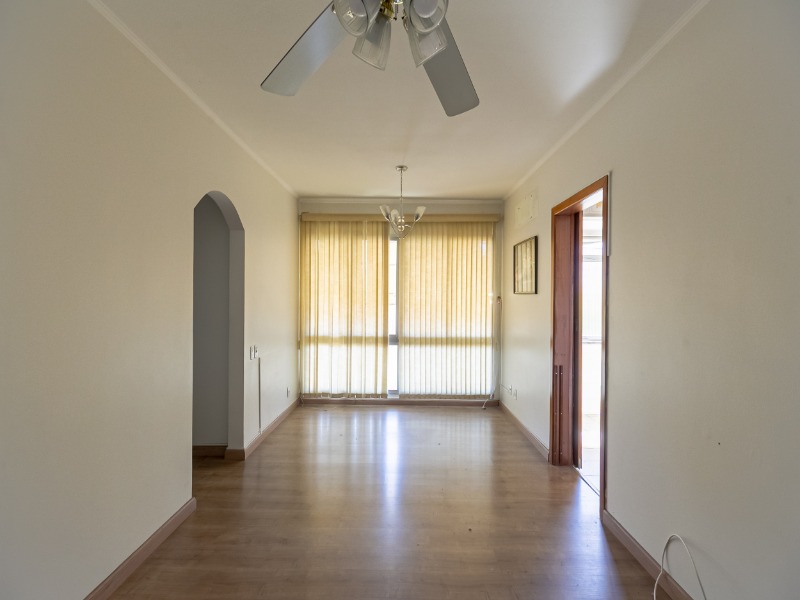 Apartamento à venda com 2 quartos, 70m² - Foto 7