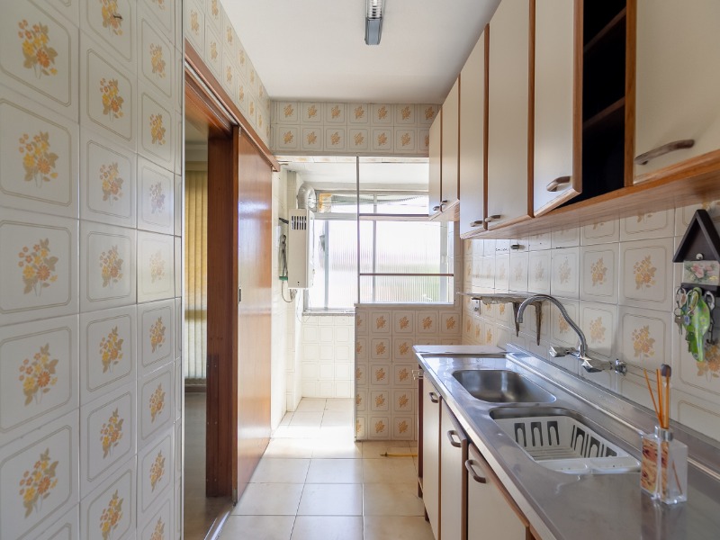 Apartamento à venda com 2 quartos, 70m² - Foto 9