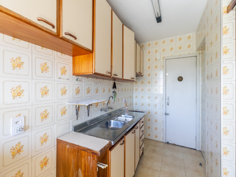 Apartamento à venda com 2 quartos, 70m² - Foto 10