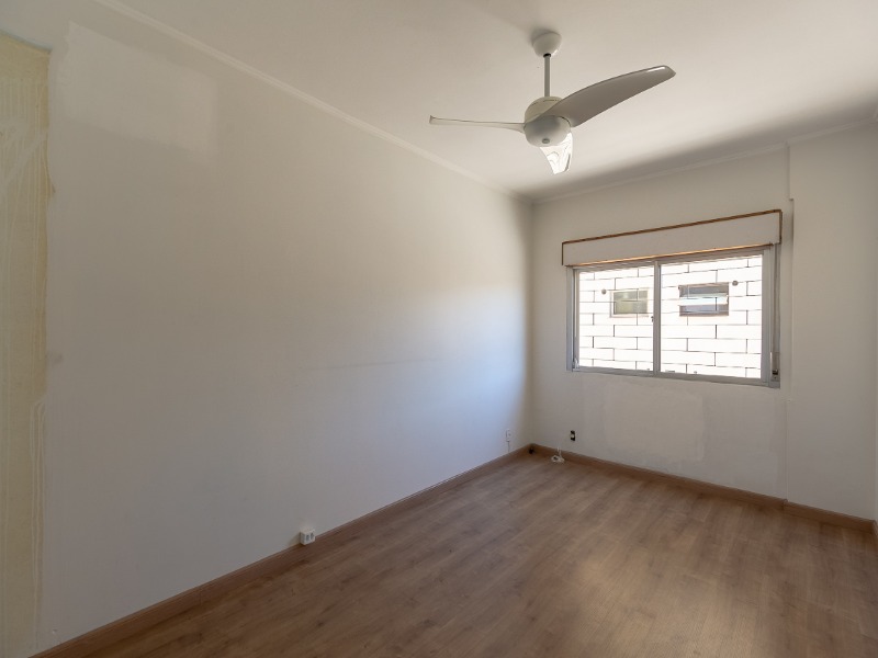 Apartamento à venda com 2 quartos, 70m² - Foto 19