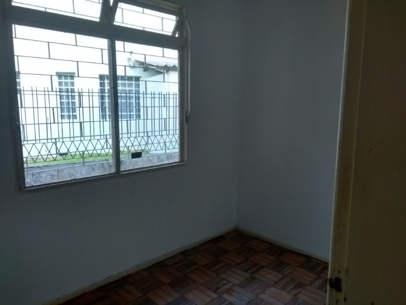 Casa à venda com 3 quartos, 130m² - Foto 4