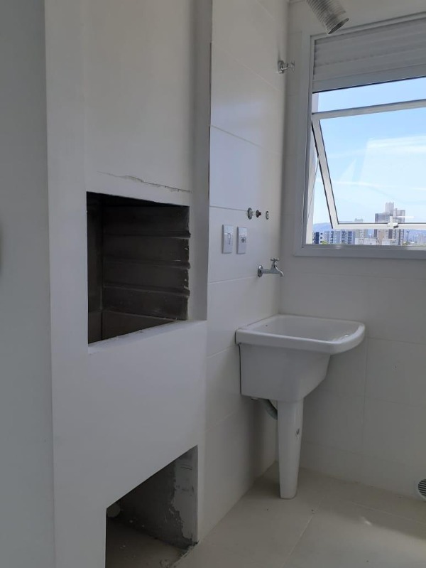 Apartamento à venda com 2 quartos, 61m² - Foto 11