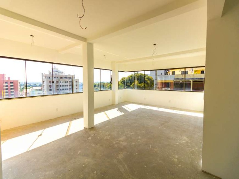 Apartamento à venda com 3 quartos, 125m² - Foto 3