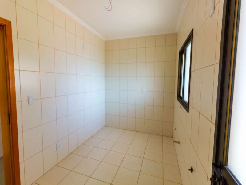 Apartamento à venda com 3 quartos, 125m² - Foto 8