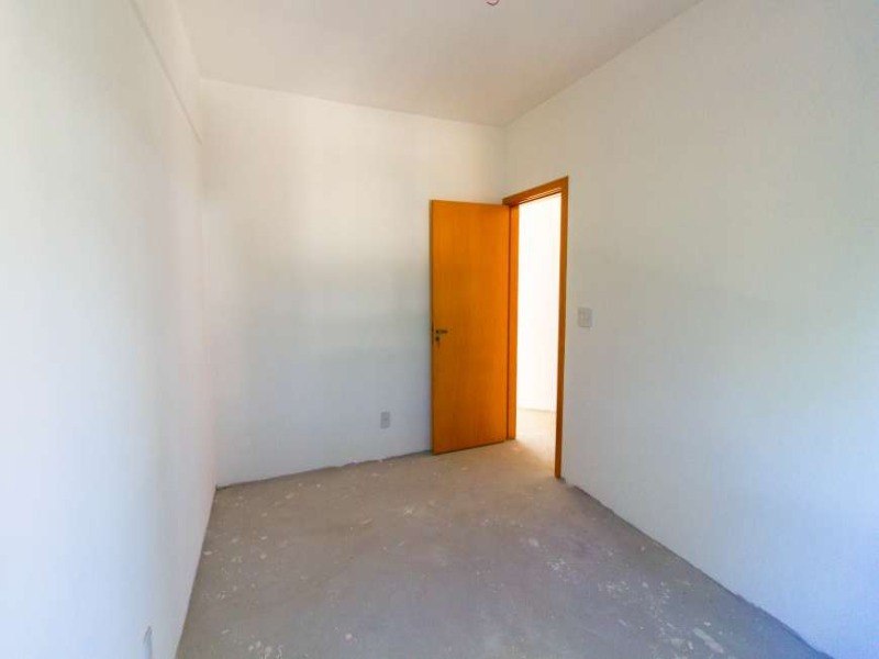 Apartamento à venda com 3 quartos, 125m² - Foto 11