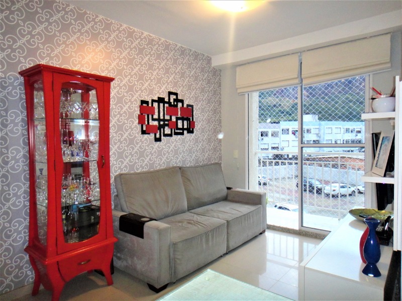 Apartamento à venda com 2 quartos, 56m² - Foto 2