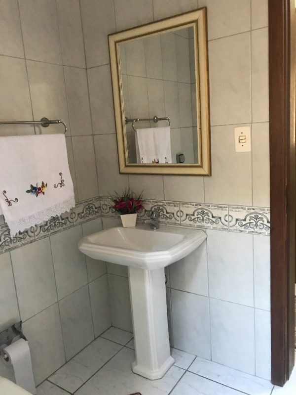 Casa à venda com 4 quartos, 230m² - Foto 16