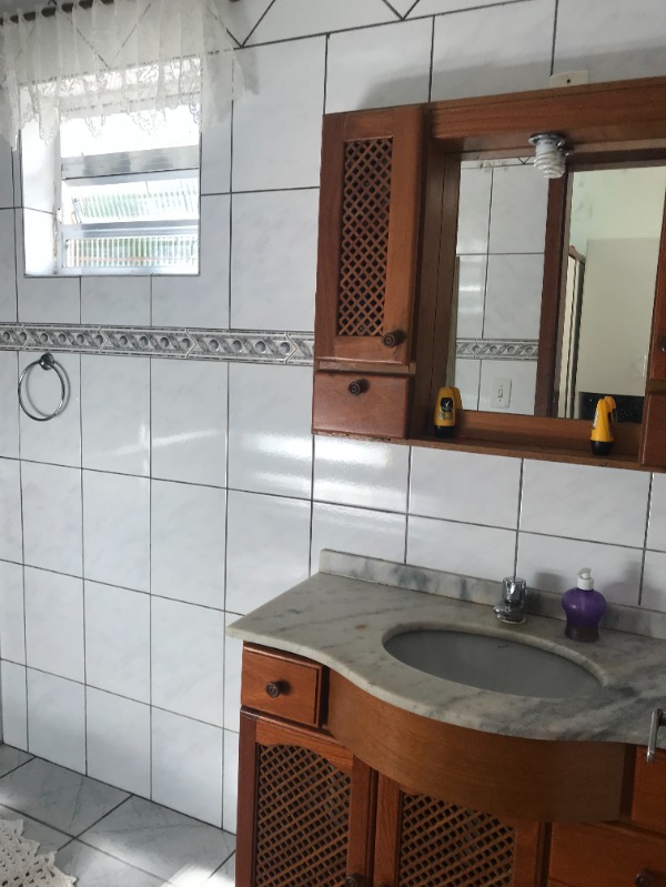 Casa à venda com 4 quartos, 230m² - Foto 25