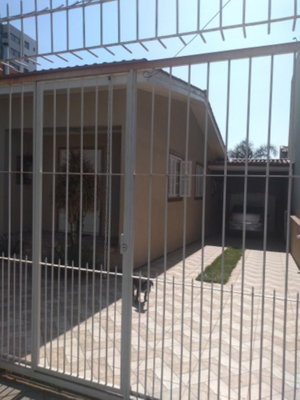 Casa à venda com 3 quartos, 199m² - Foto 13