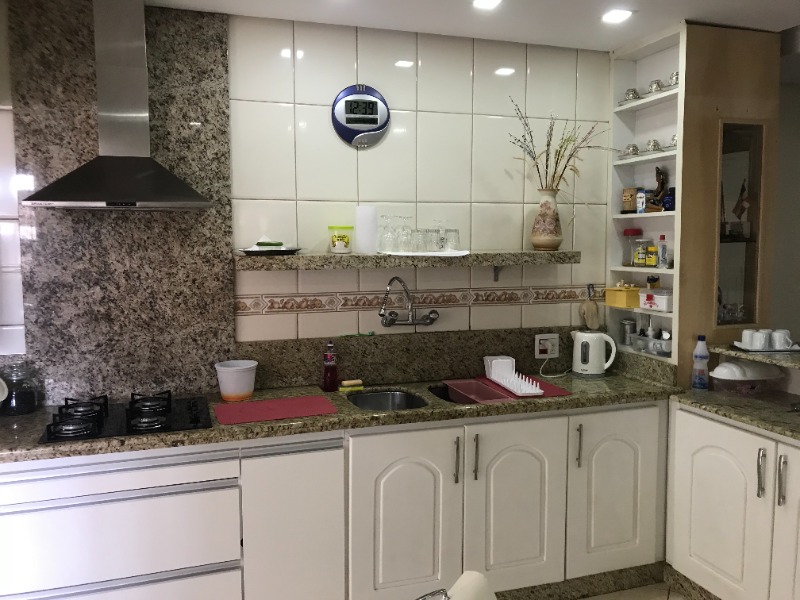 Casa à venda com 3 quartos, 204m² - Foto 4