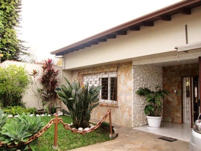 Casa à venda com 2 quartos, 176m² - Foto 1