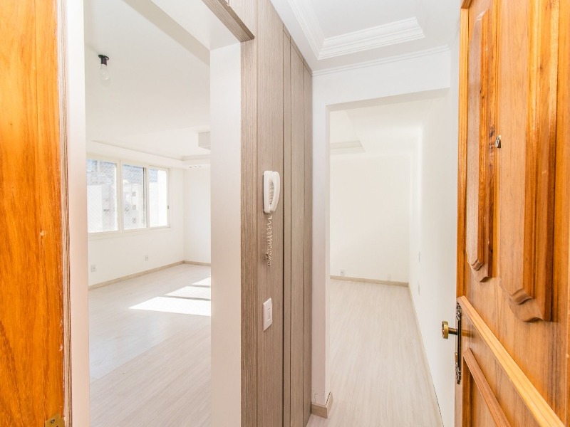 Apartamento à venda com 3 quartos, 97m² - Foto 4