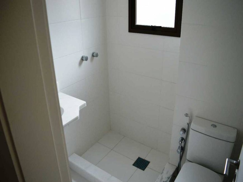 Apartamento à venda com 2 quartos, 67m² - Foto 15