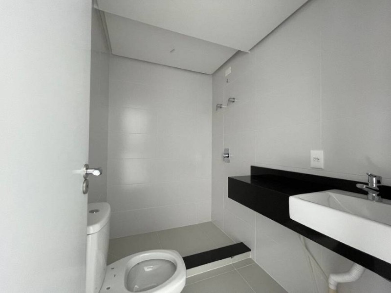 Apartamento à venda com 1 quarto, 112m² - Foto 32