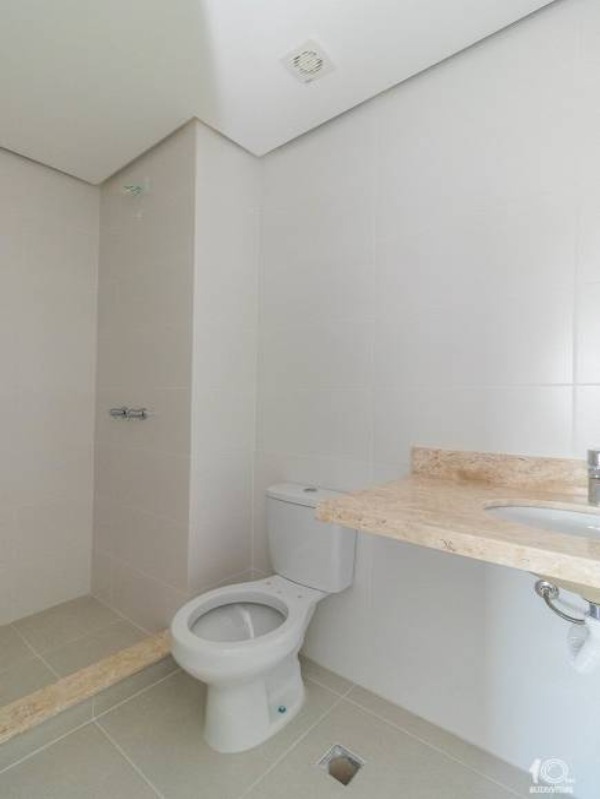 Apartamento à venda com 2 quartos, 69m² - Foto 24