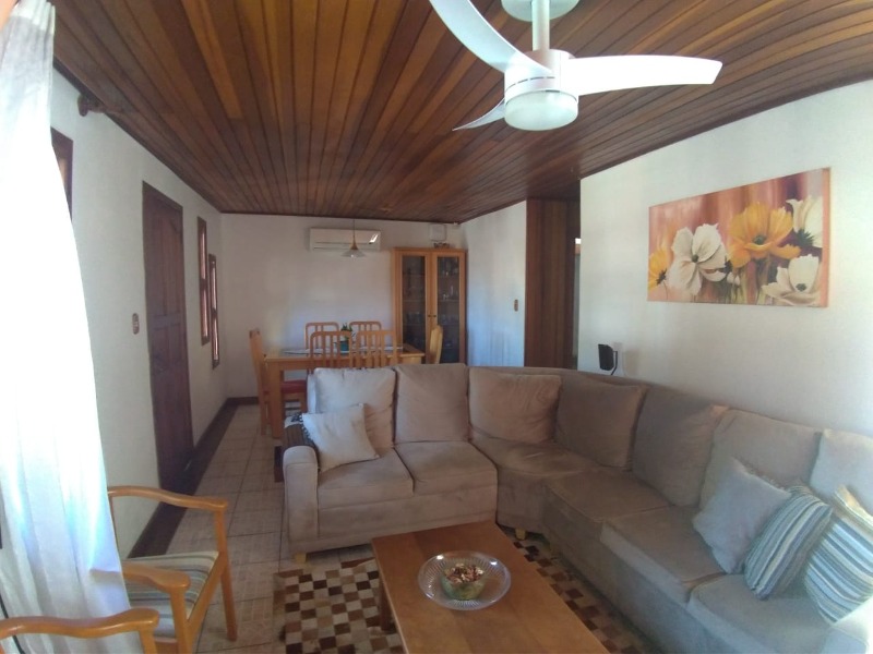 Casa, 3 quartos, 210 m² - Foto 4