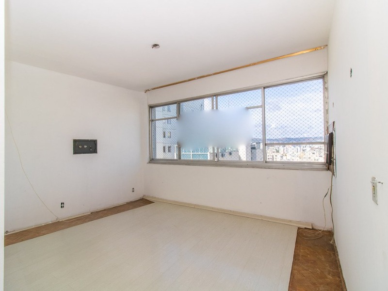 Apartamento à venda com 3 quartos, 174m² - Foto 37