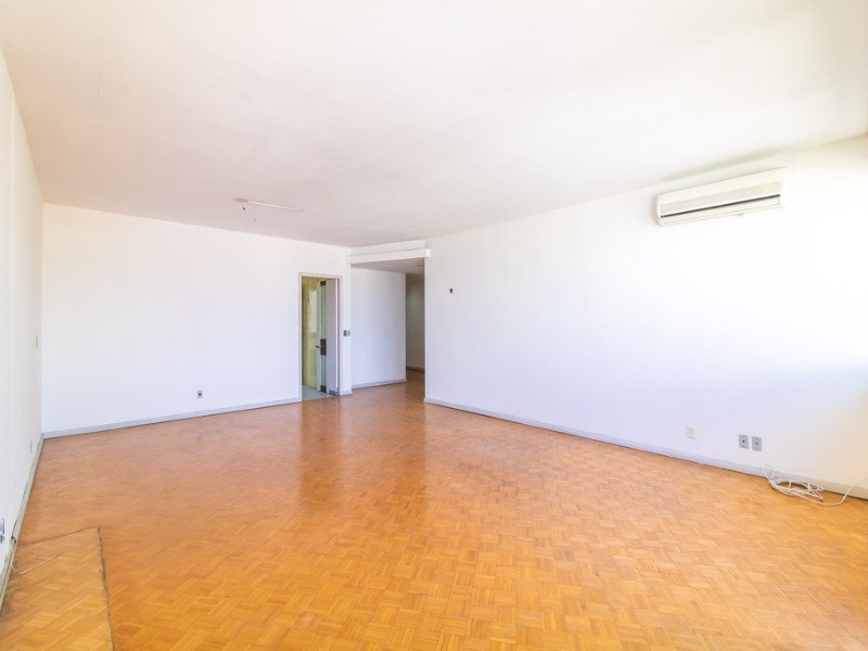 Apartamento à venda com 3 quartos, 174m² - Foto 13