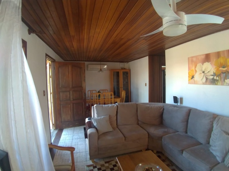 Casa, 3 quartos, 210 m² - Foto 3