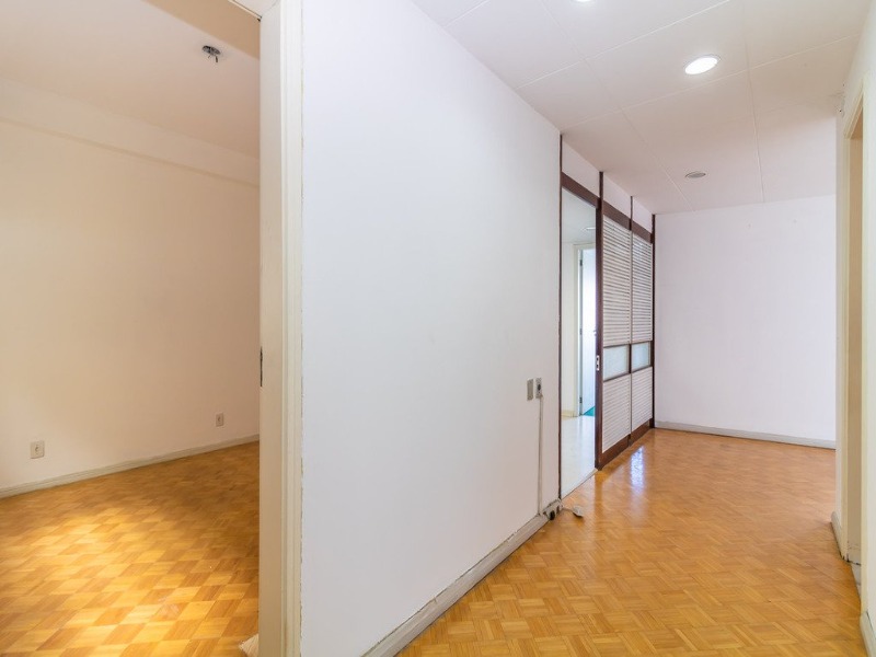 Apartamento à venda com 3 quartos, 174m² - Foto 10