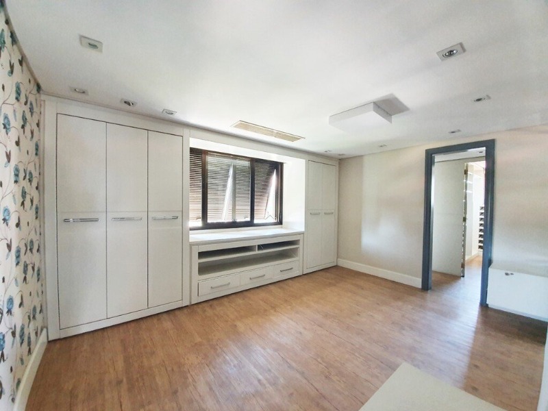 Apartamento à venda com 3 quartos, 258m² - Foto 10