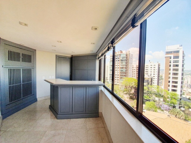 Apartamento à venda com 3 quartos, 258m² - Foto 5