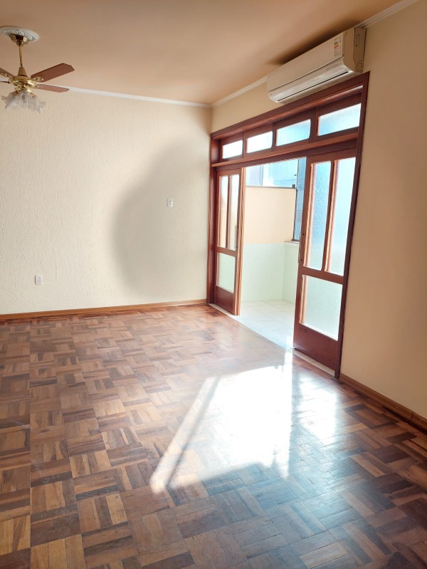 Apartamento à venda com 2 quartos, 81m² - Foto 1