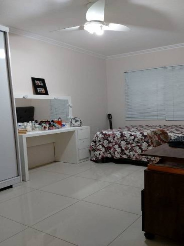 Casa à venda com 3 quartos, 160m² - Foto 17